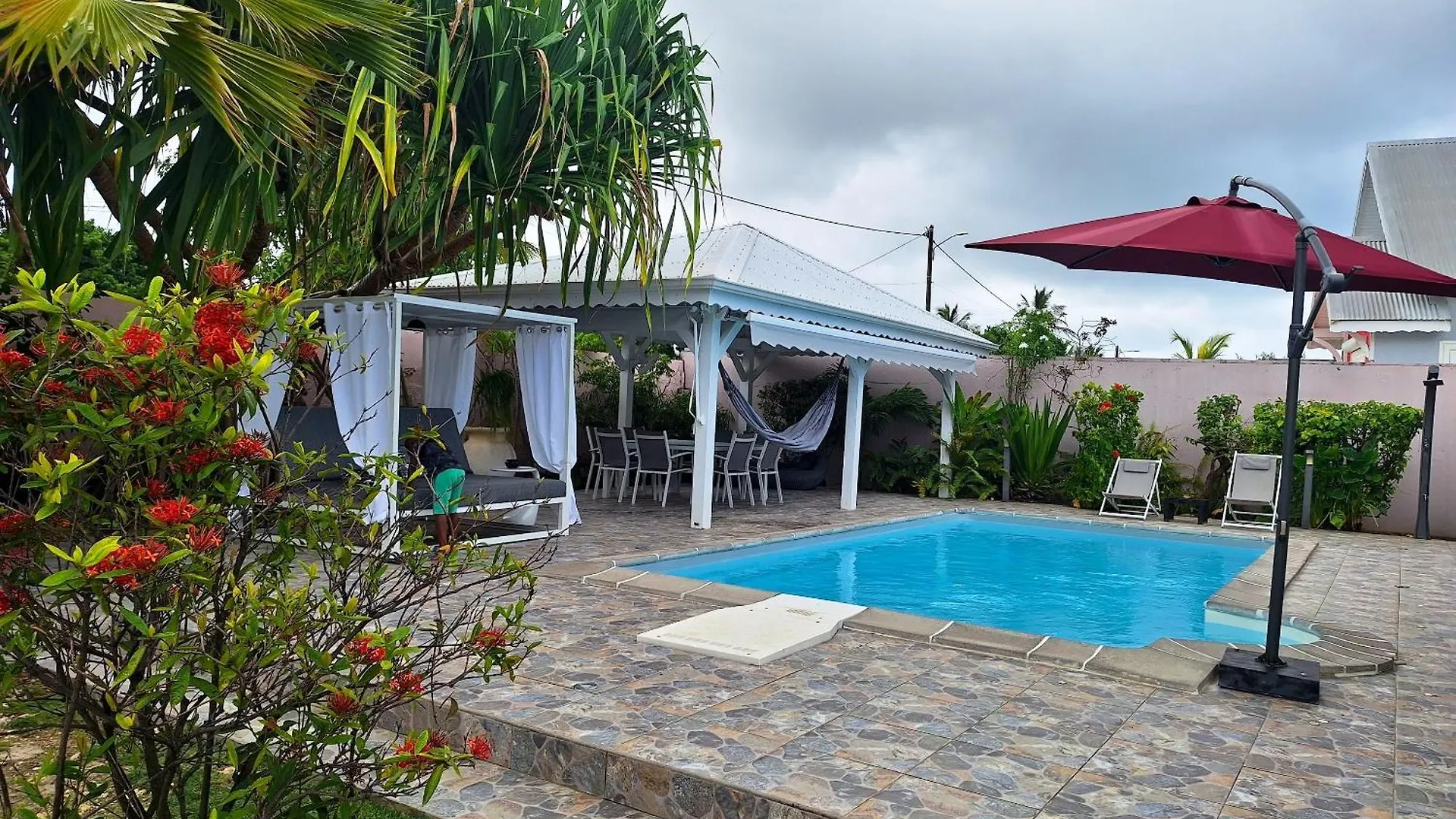 Villa Confortable A Sainte-Anne Avec Piscine Privee