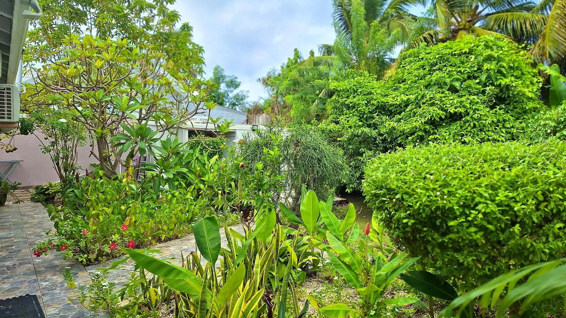 Villa Confortable A Sainte-Anne Avec Piscine Privee