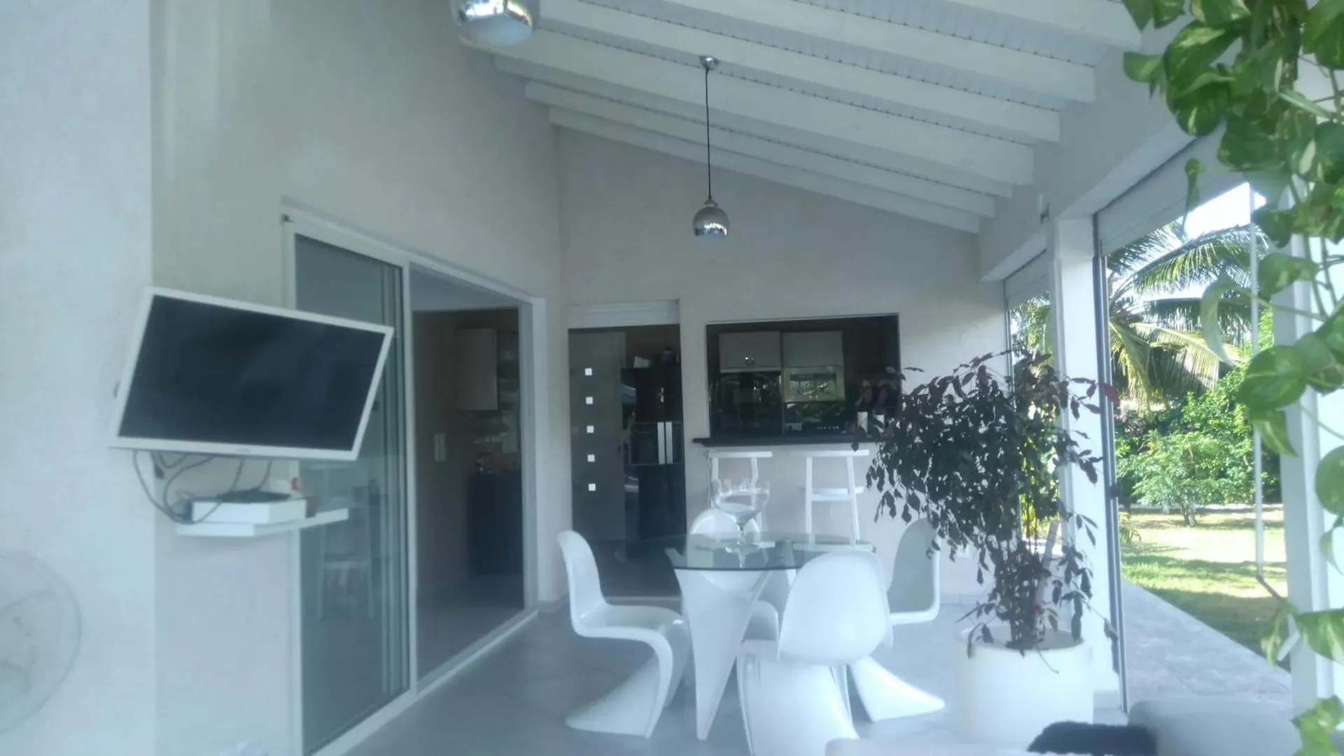 Villa Confortable A Sainte-Anne Avec Piscine Privee Guadeloupe